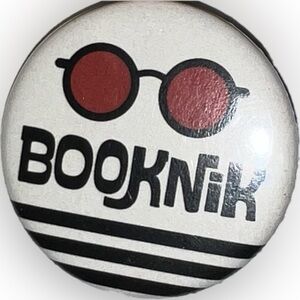 🔴Vintage Booknik Pin For The Avid Reader In Your life! Brooch Accessories Novel